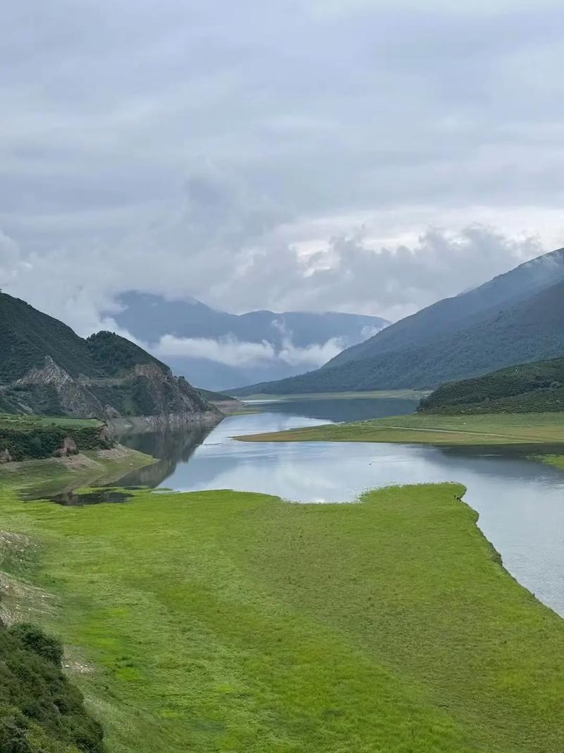 两座柔软的大山，给你极致睡眠体验