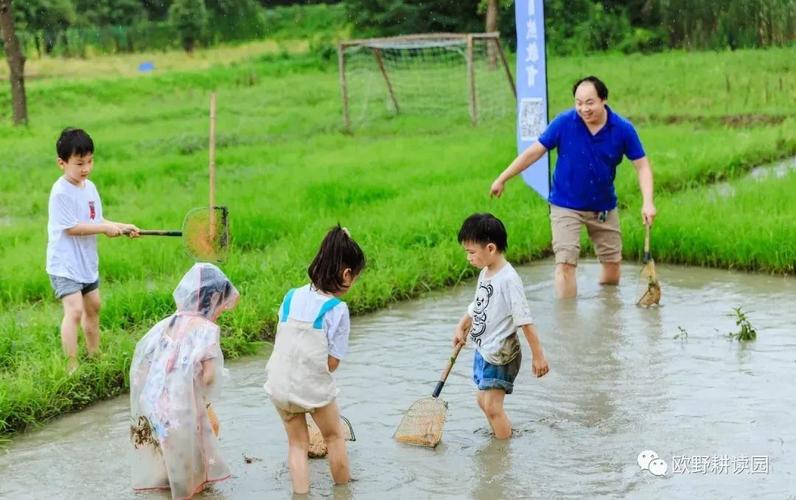 情侣之间插秧的图片不仅资源多还不卡，海量高清图片免费下载，无广告无弹窗，让你畅游在图片的海洋里